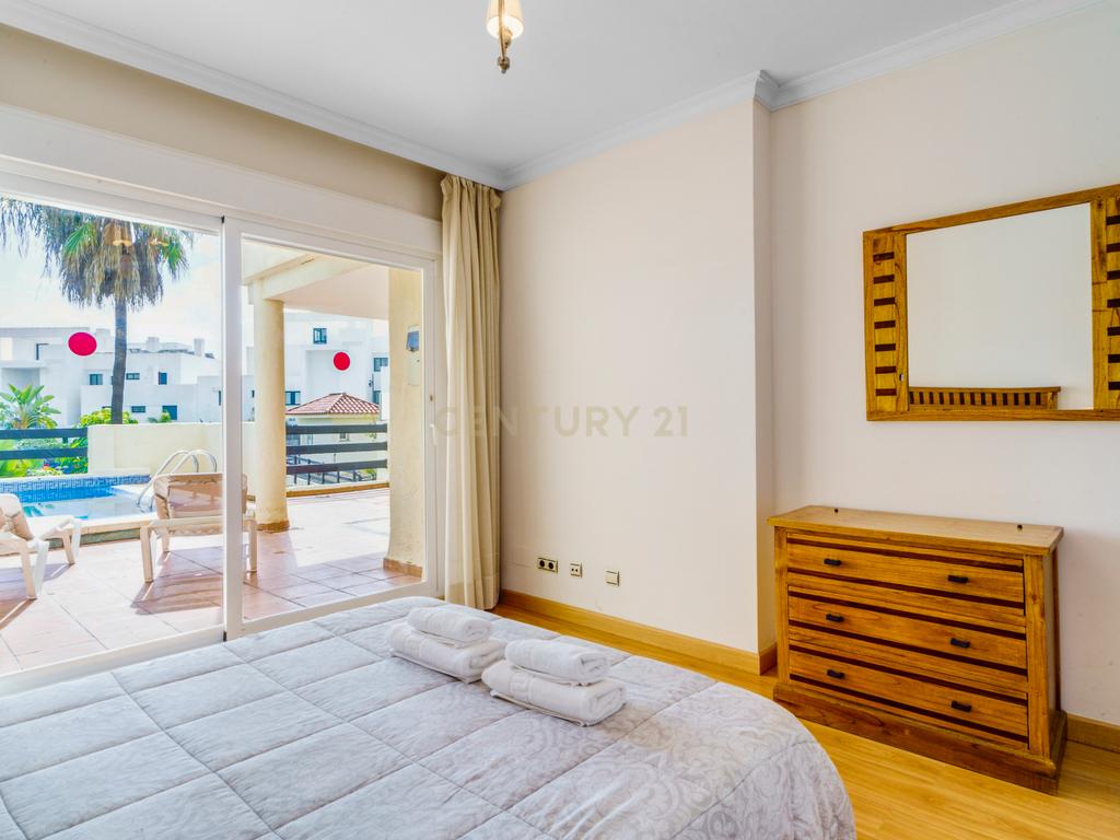 Luxuosa Moradia T3 com Vista Panorâmica em Málaga - Image 11
